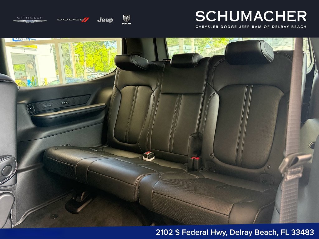 New 2026 Jeep Grand Wagoneer Limited AWD/4WD image 13