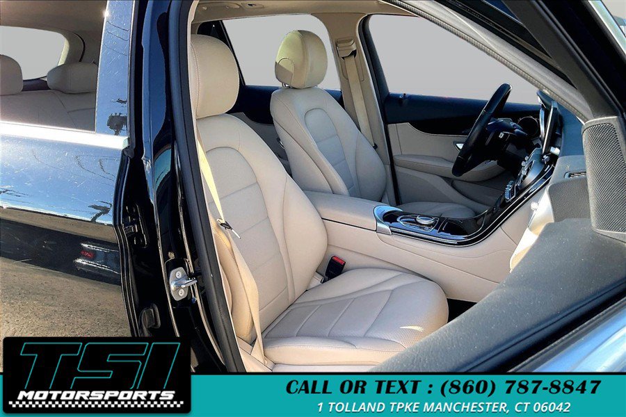 Used 2019 Mercedes-Benz GLC 300 4MATIC image 7