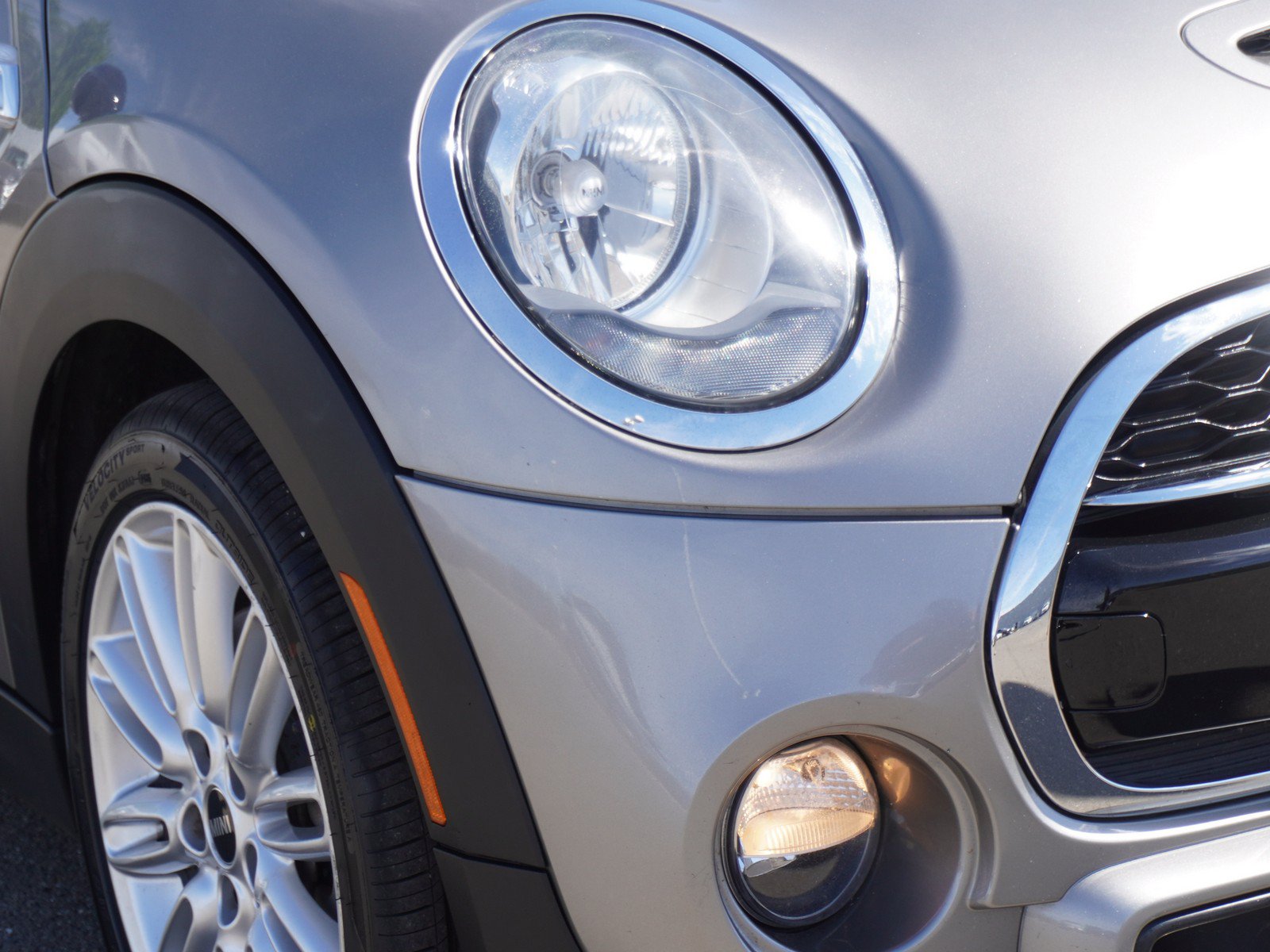 Used 2018 MINI Cooper S FWD image 3