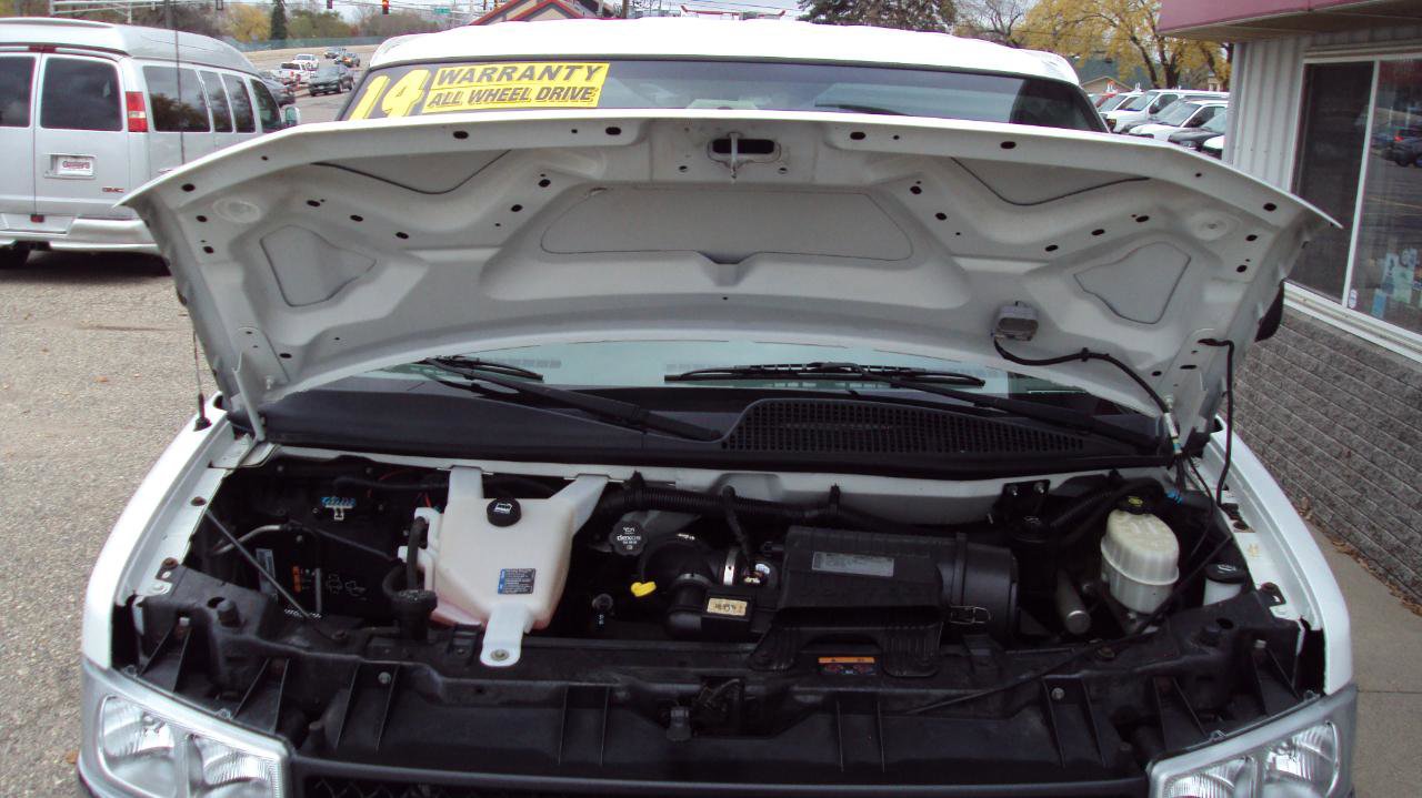 Used 2014 Chevrolet Express 1500 LT w/ LT Preferred Equipment Group AWD/4WD image 26