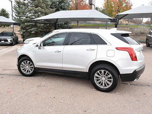 Used 2017 Cadillac XT5 Luxury w/ Driver Awareness Package image 6