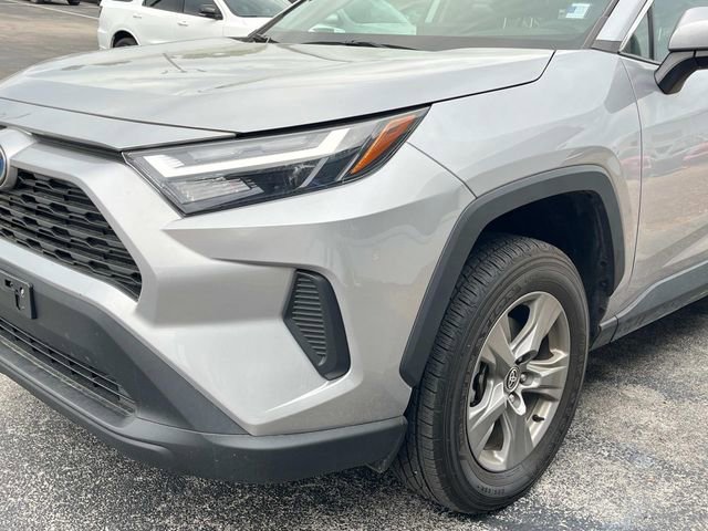 Used 2022 Toyota RAV4 XLE w/ Convenience Package AWD/4WD image 10