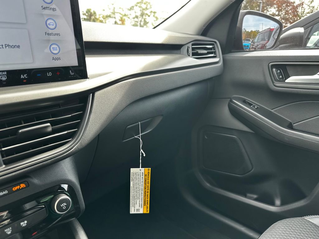 Used 2023 Ford Escape SE image 58