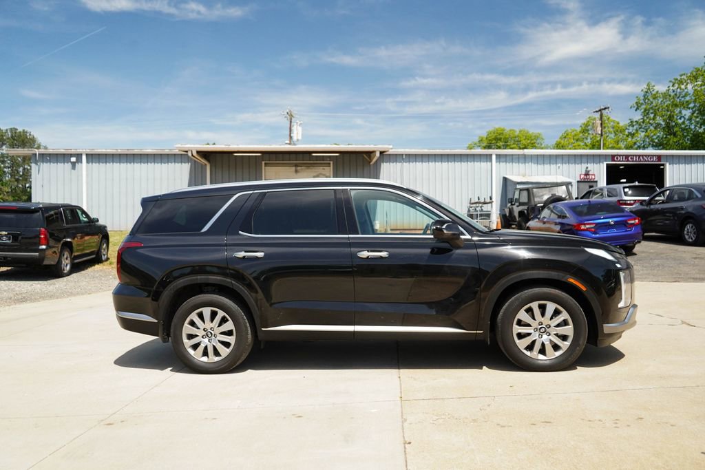 Used 2023 Hyundai Palisade SEL w/ Winter Package AWD/4WD image 24