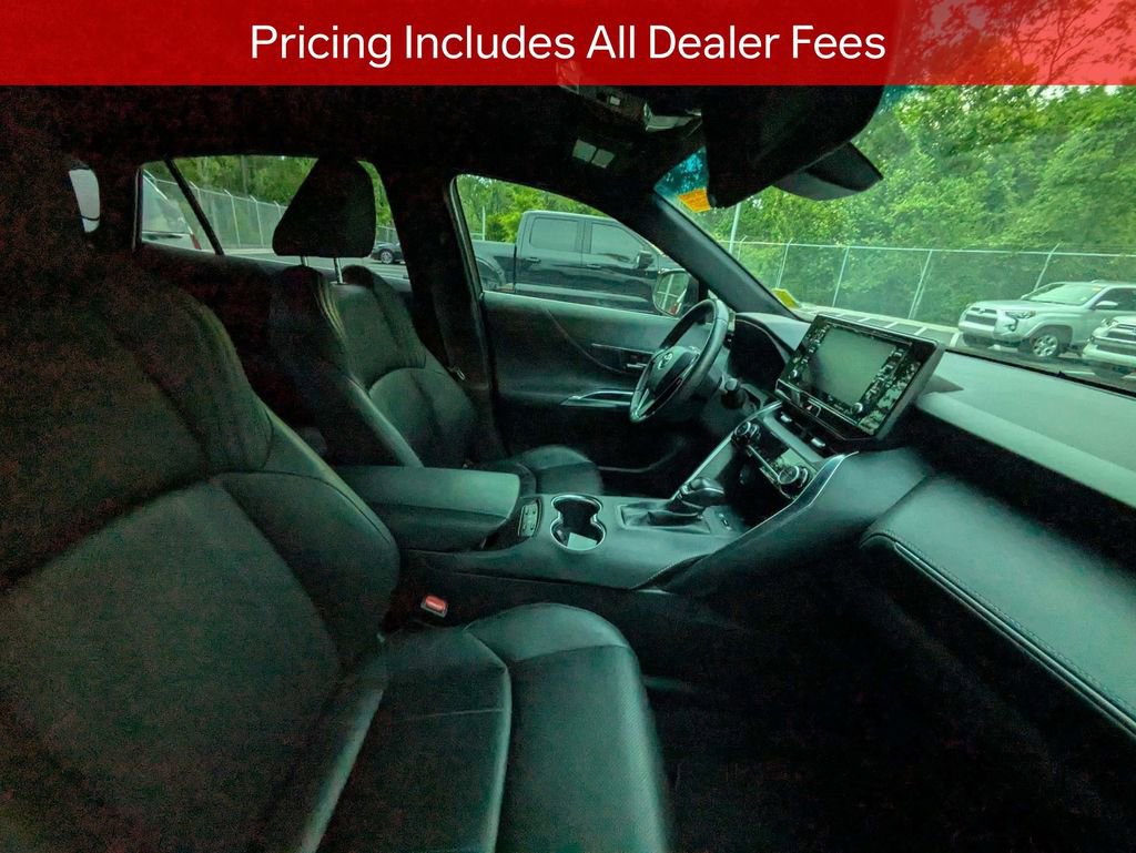 Used 2021 Toyota Venza XLE w/ Softex Package AWD/4WD image 10