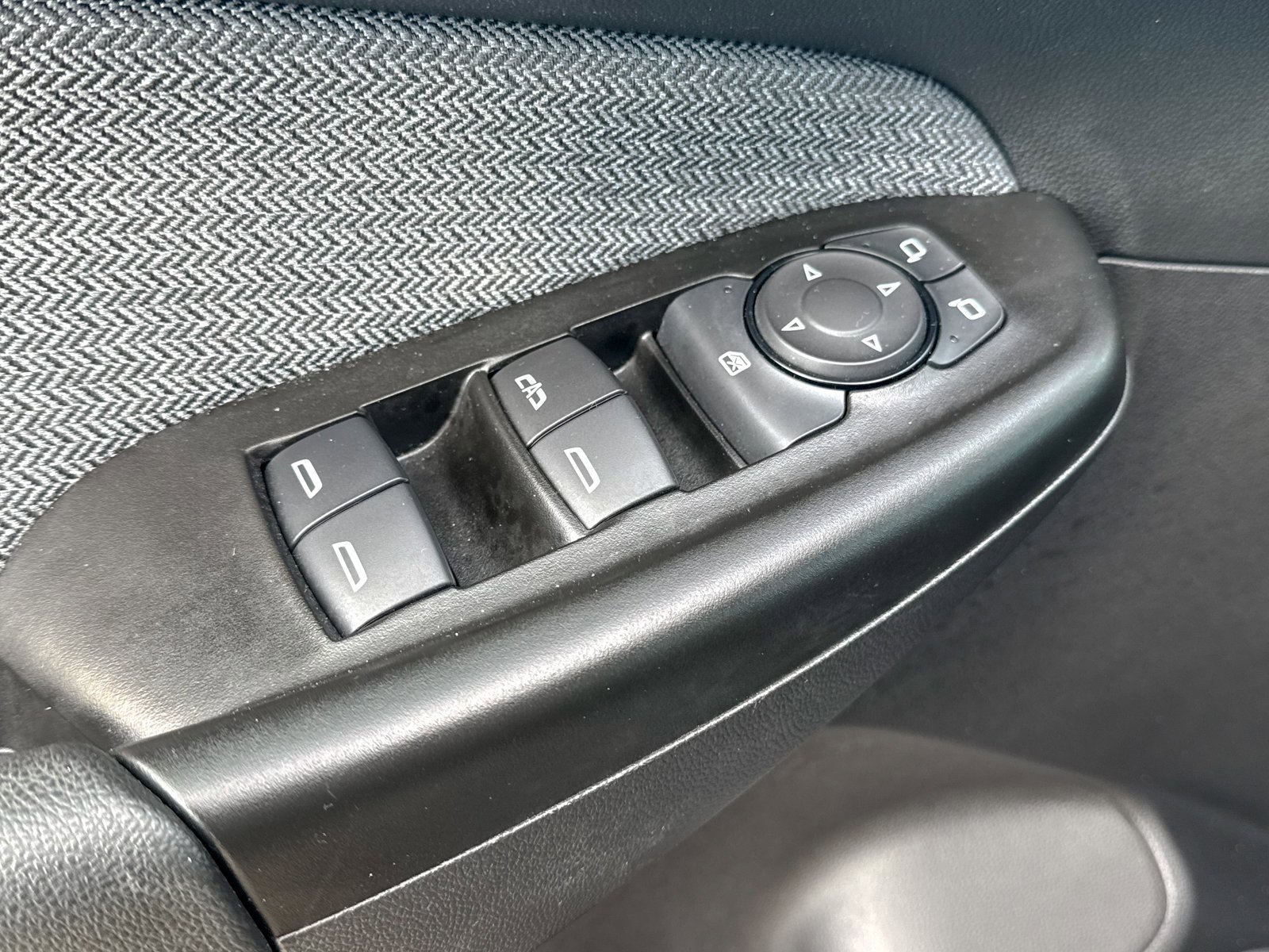 Certified 2023 Chevrolet TrailBlazer LT w/ Convenience Package image 17