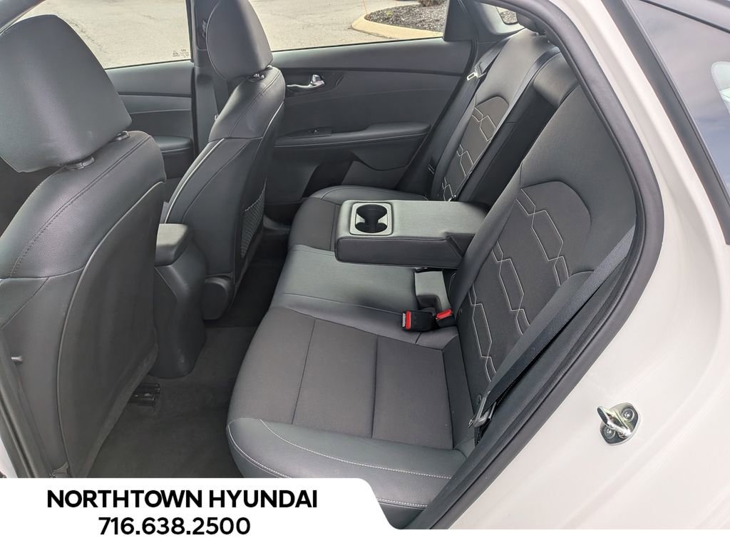 Used 2024 Kia Forte GT-Line image 33