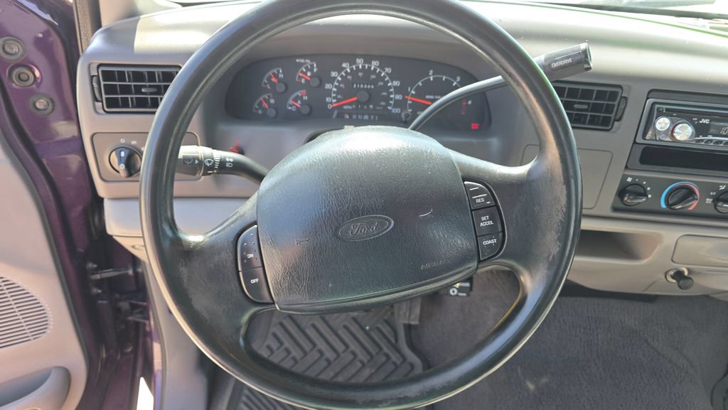 Used 1999 Ford F250 XLT RWD image 14