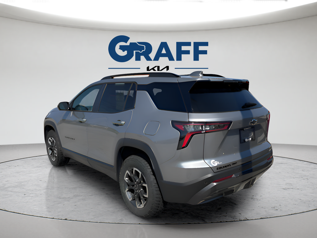 Used 2025 Chevrolet Equinox ACTIV w/ Safety and Technology Package AWD/4WD image 3