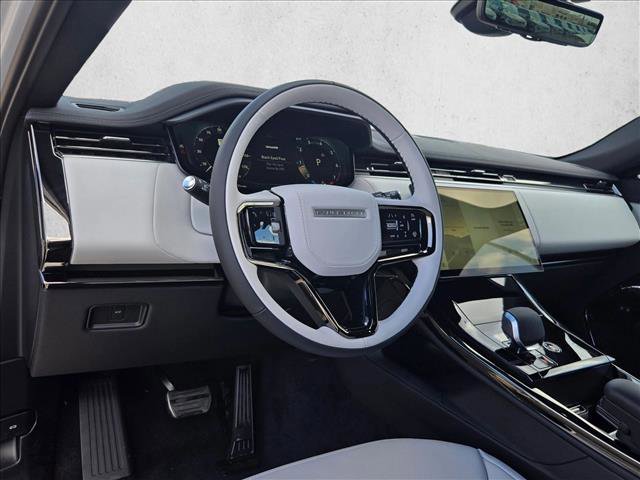 New 2026 Land Rover Range Rover Sport Dynamic SE image 3