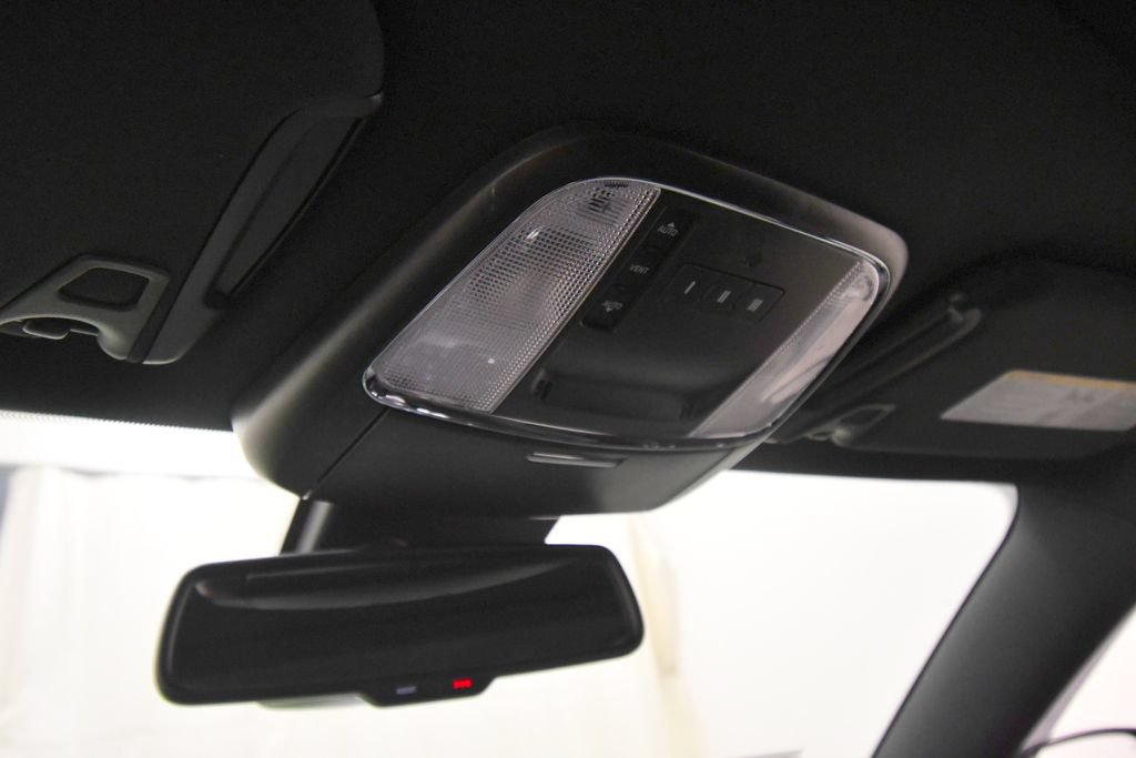 Used 2023 Dodge Charger Scat Pack w/ Technology Group RWD image 28