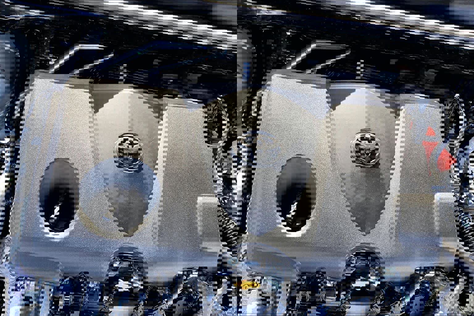 Used 2025 Toyota Camry LE w/ Convenience Package image 32