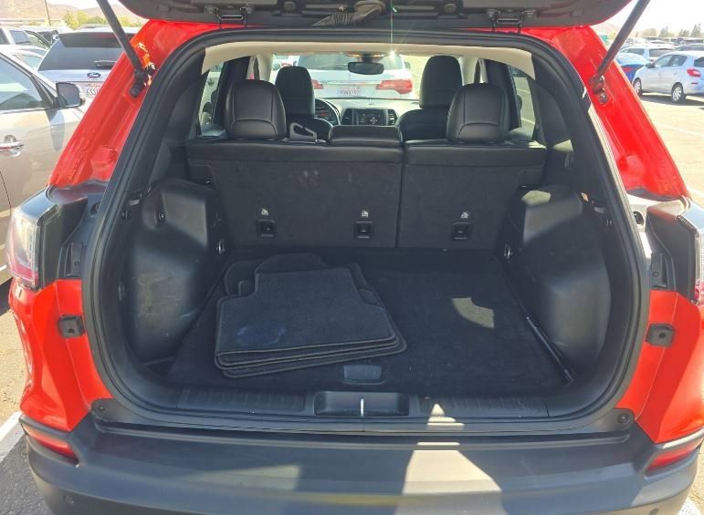 Used 2021 Jeep Cherokee Latitude Plus image 16