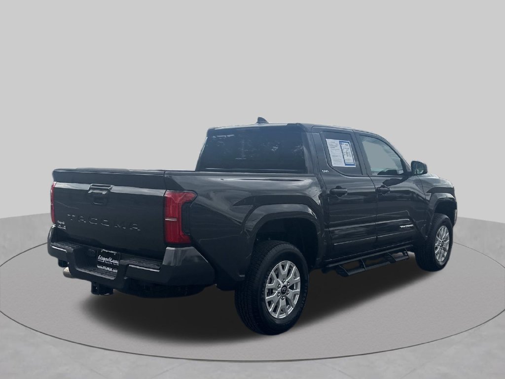 Used 2025 Toyota Tacoma SR5 AWD/4WD image 8