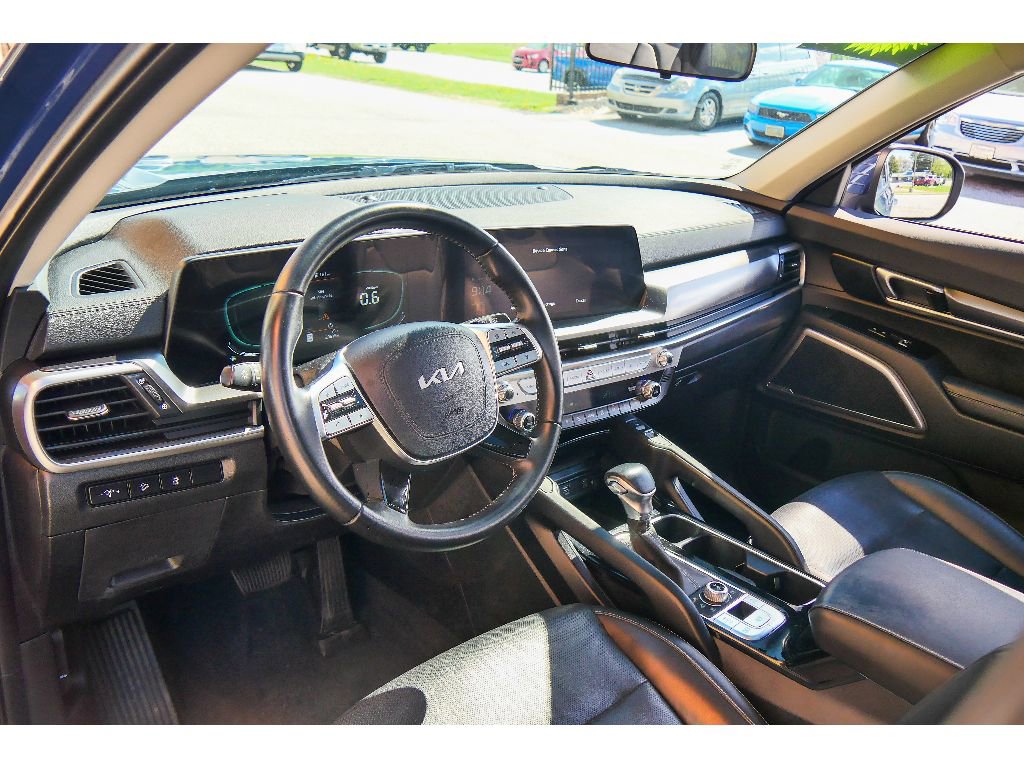 Used 2023 Kia Telluride S w/ S Sunroof Package image 12