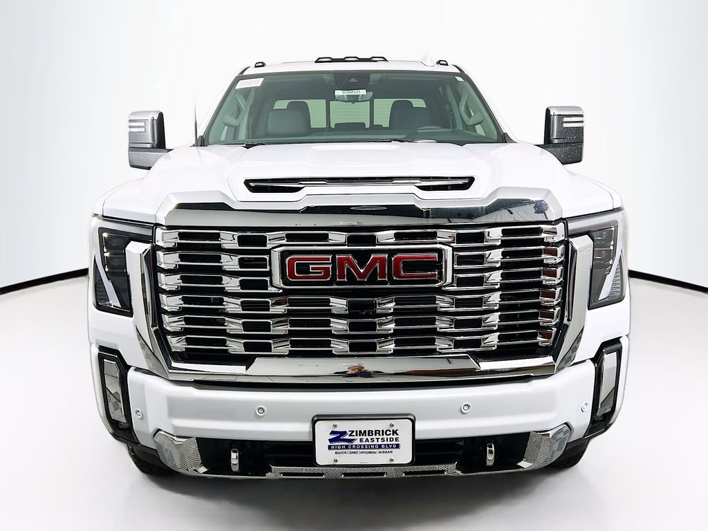New 2026 GMC Sierra 3500 Denali w/ Denali Reserve Package image 2
