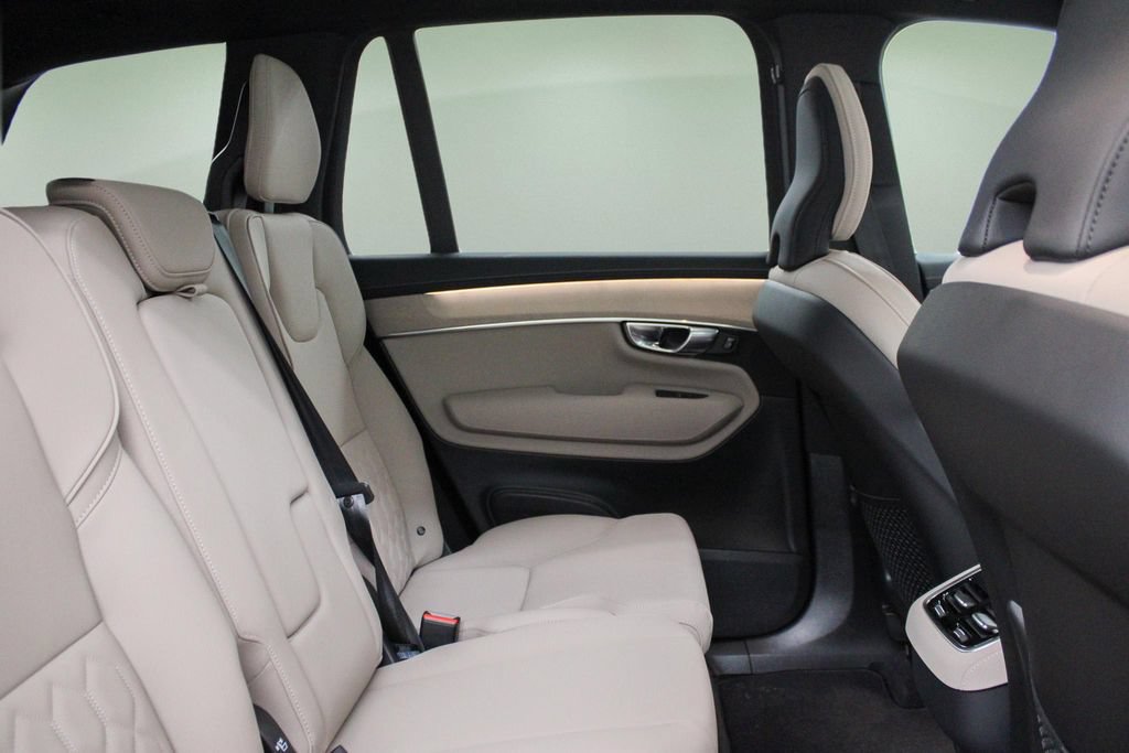 New 2026 Volvo XC90 B5 Core AWD/4WD image 27