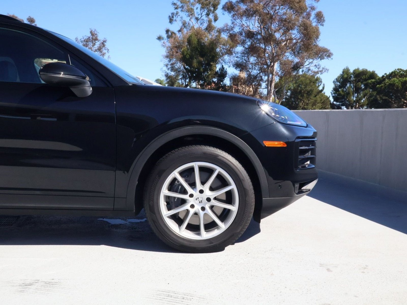 Certified 2025 Porsche Cayenne AWD/4WD image 11