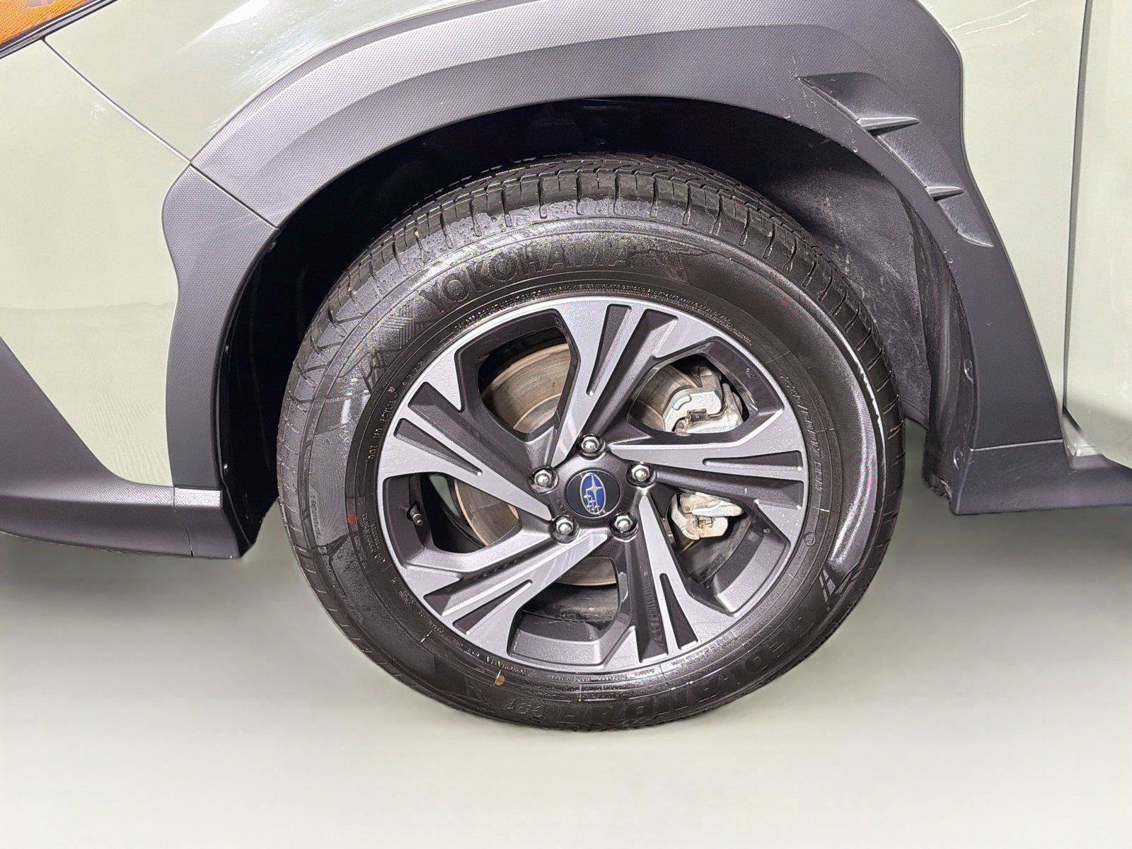 Used 2026 Subaru Crosstrek 2.5i Premium AWD/4WD image 32