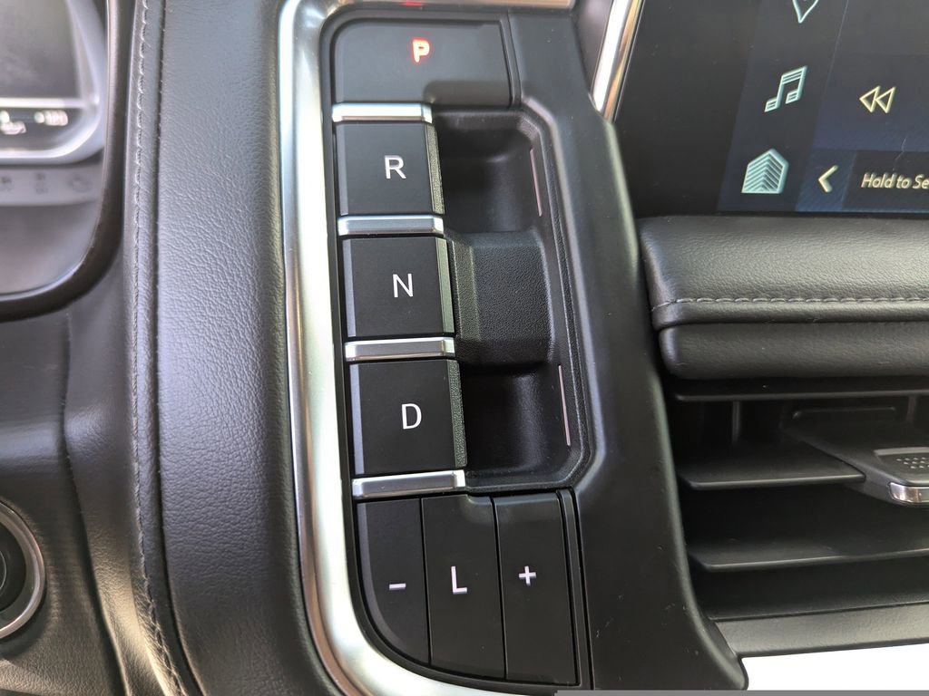 Certified 2023 Chevrolet Tahoe Z71 w/ Luxury Package image 25