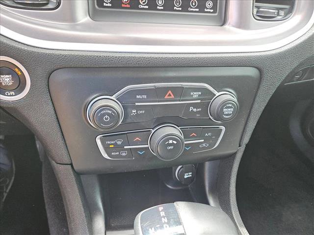 Used 2019 Dodge Charger SXT w/ Blacktop Package image 18