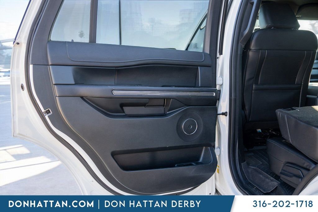Used 2021 Ford Expedition XLT image 17