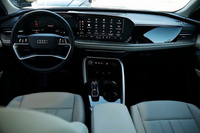 Certified 2025 Audi Q5 Premium Plus w/ Premium Plus image 25