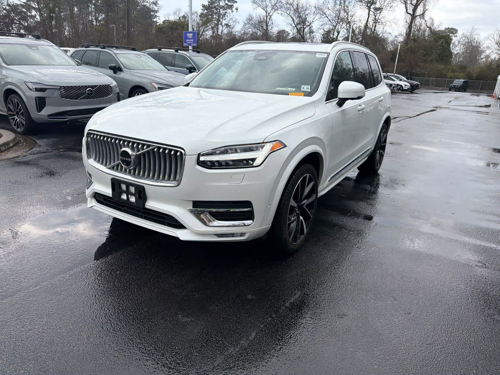Certified 2024 Volvo XC90 B6 Plus w/ Protection Package Premier image 7