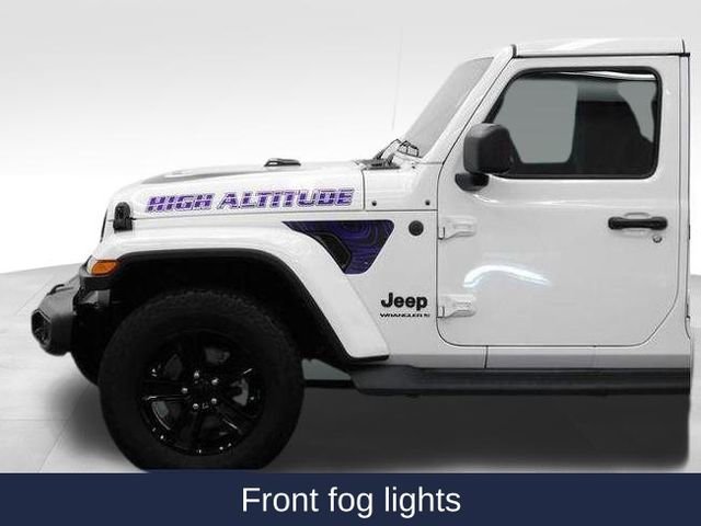 Used 2023 Jeep Wrangler Altitude image 23