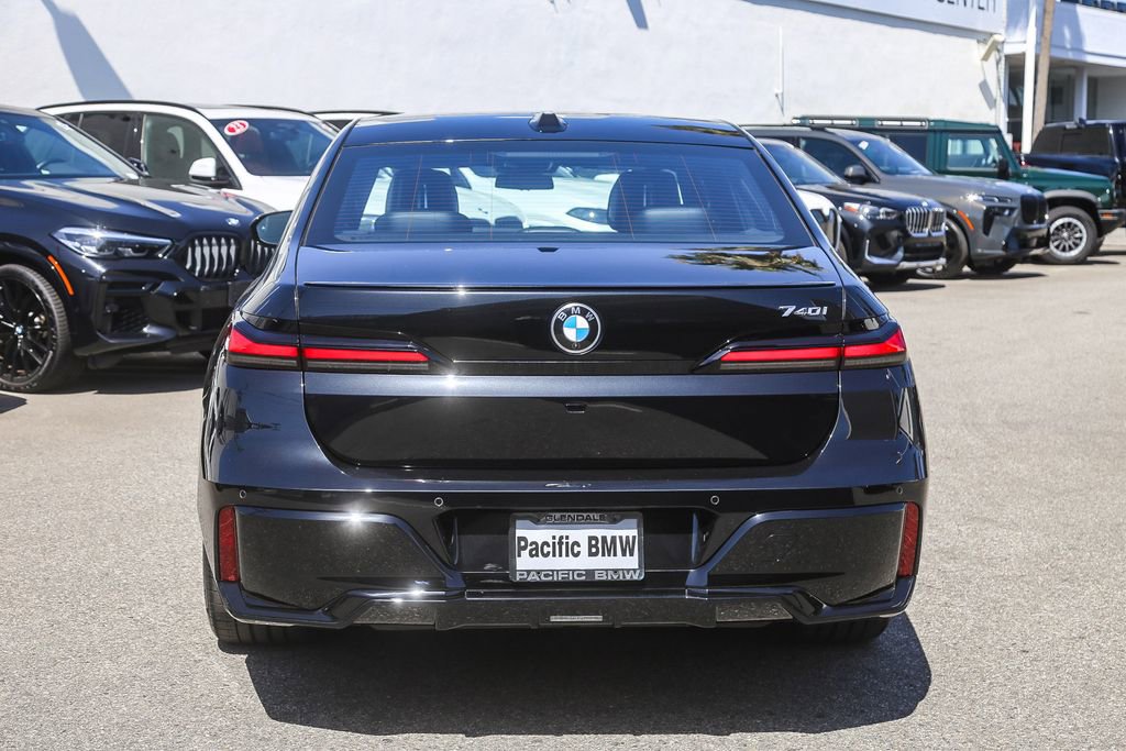 Certified 2023 BMW 740i w/ Parking Assistance Package RWD image 5