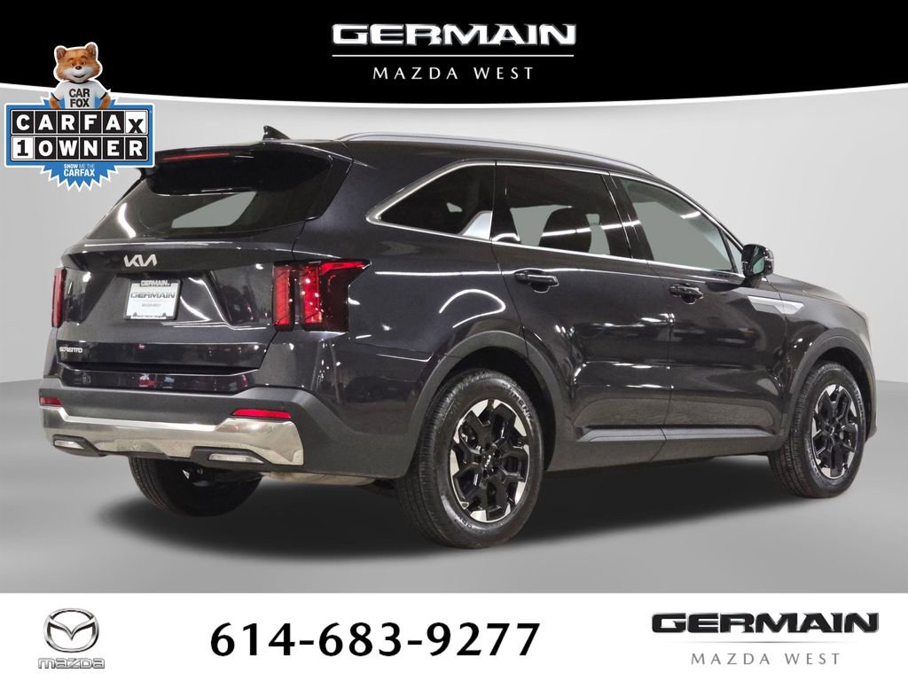 Used 2025 Kia Sorento S w/ Panoramic Sunroof Package image 9