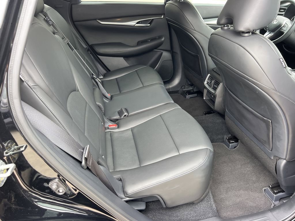 Certified 2025 INFINITI QX50 Luxe image 13