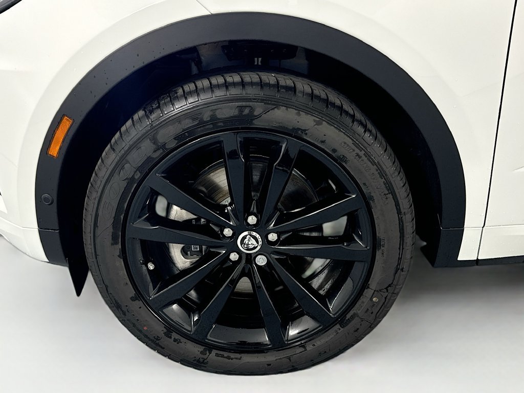 Used 2024 Jaguar E-PACE R-Dynamic SE AWD/4WD image 32