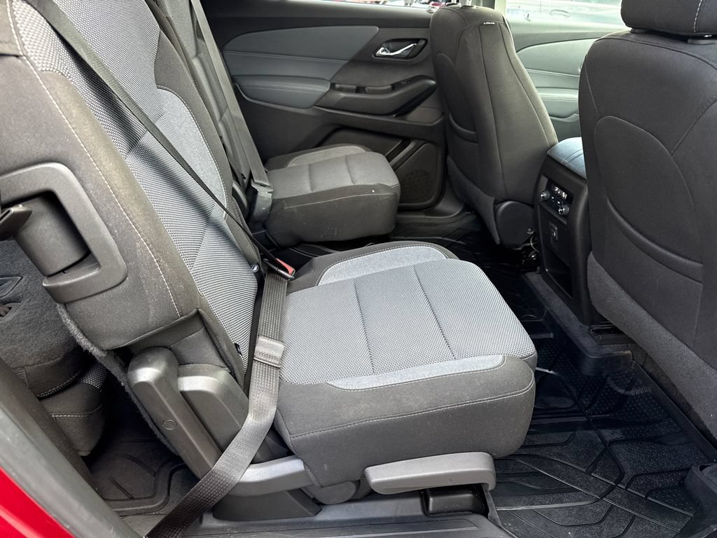 Used 2019 Chevrolet Traverse LT FWD image 15