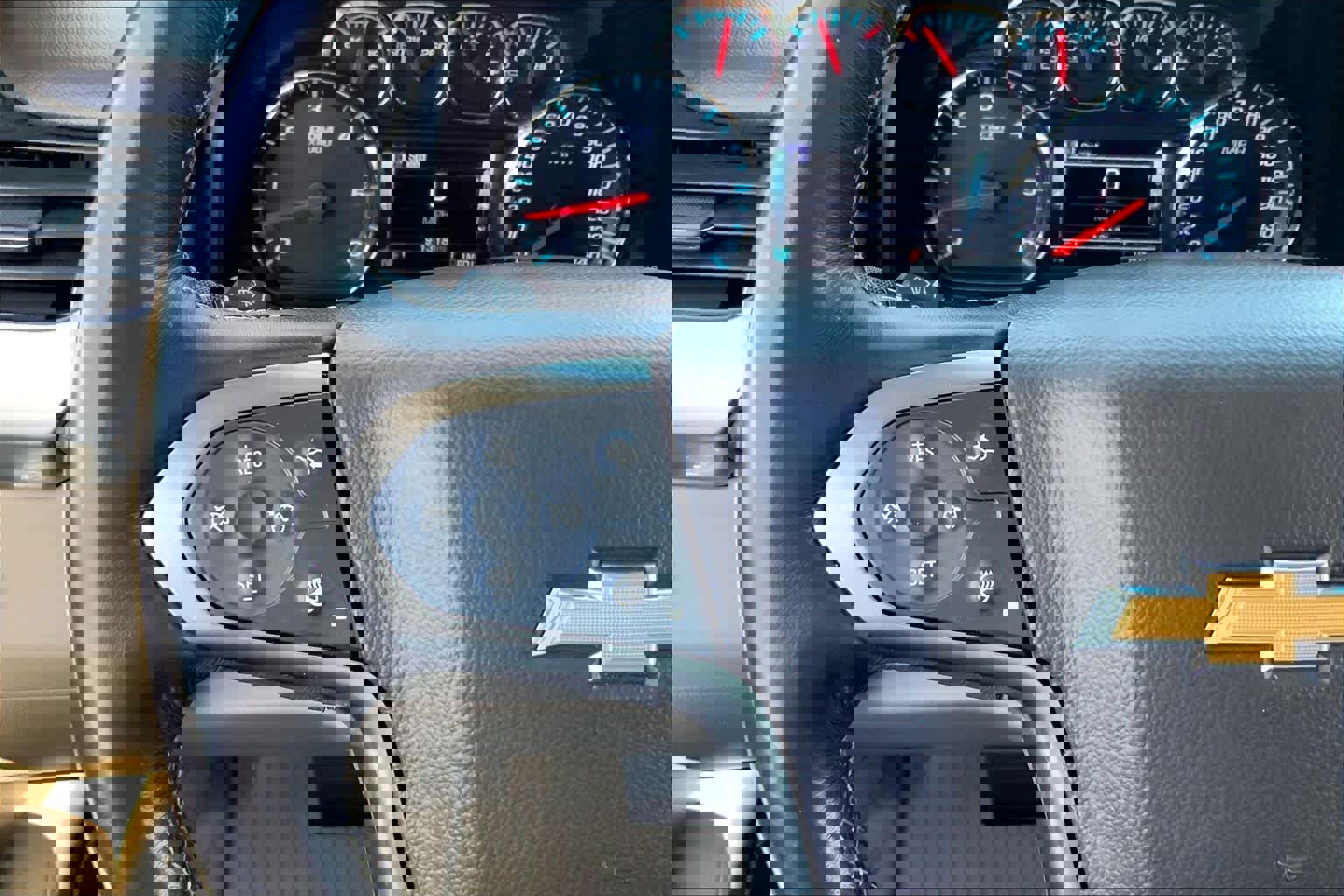 Used 2019 Chevrolet Suburban LT w/ Texas Edition Package image 24