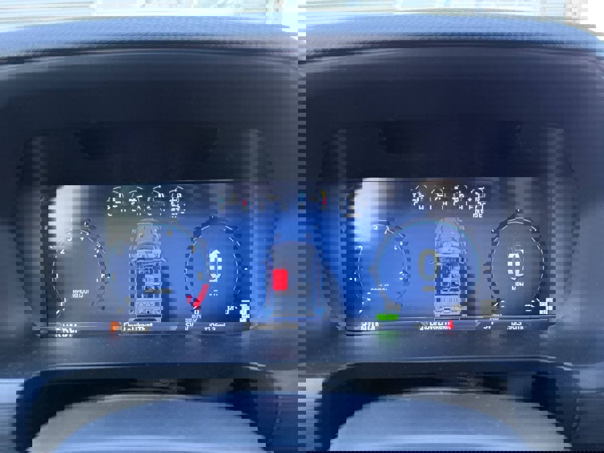 Used 2024 Ford F150 XLT w/ Equipment Group 302A MID image 11