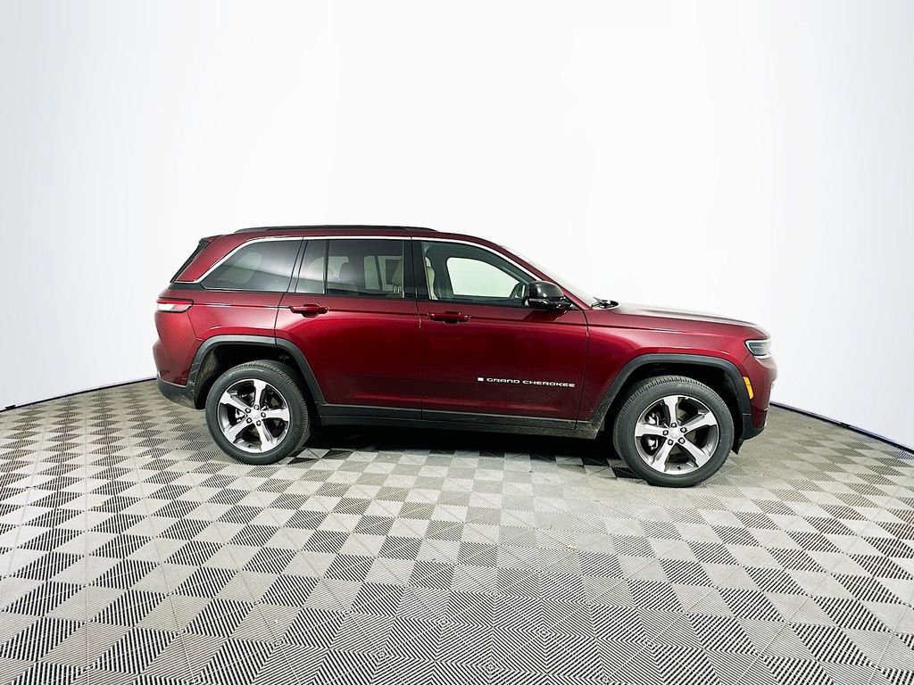 New 2026 Jeep Grand Cherokee Limited image 10