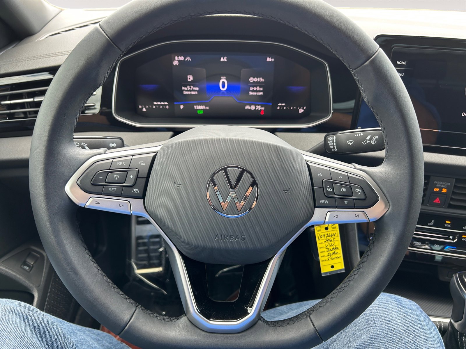 Used 2025 Volkswagen Jetta Sport image 11