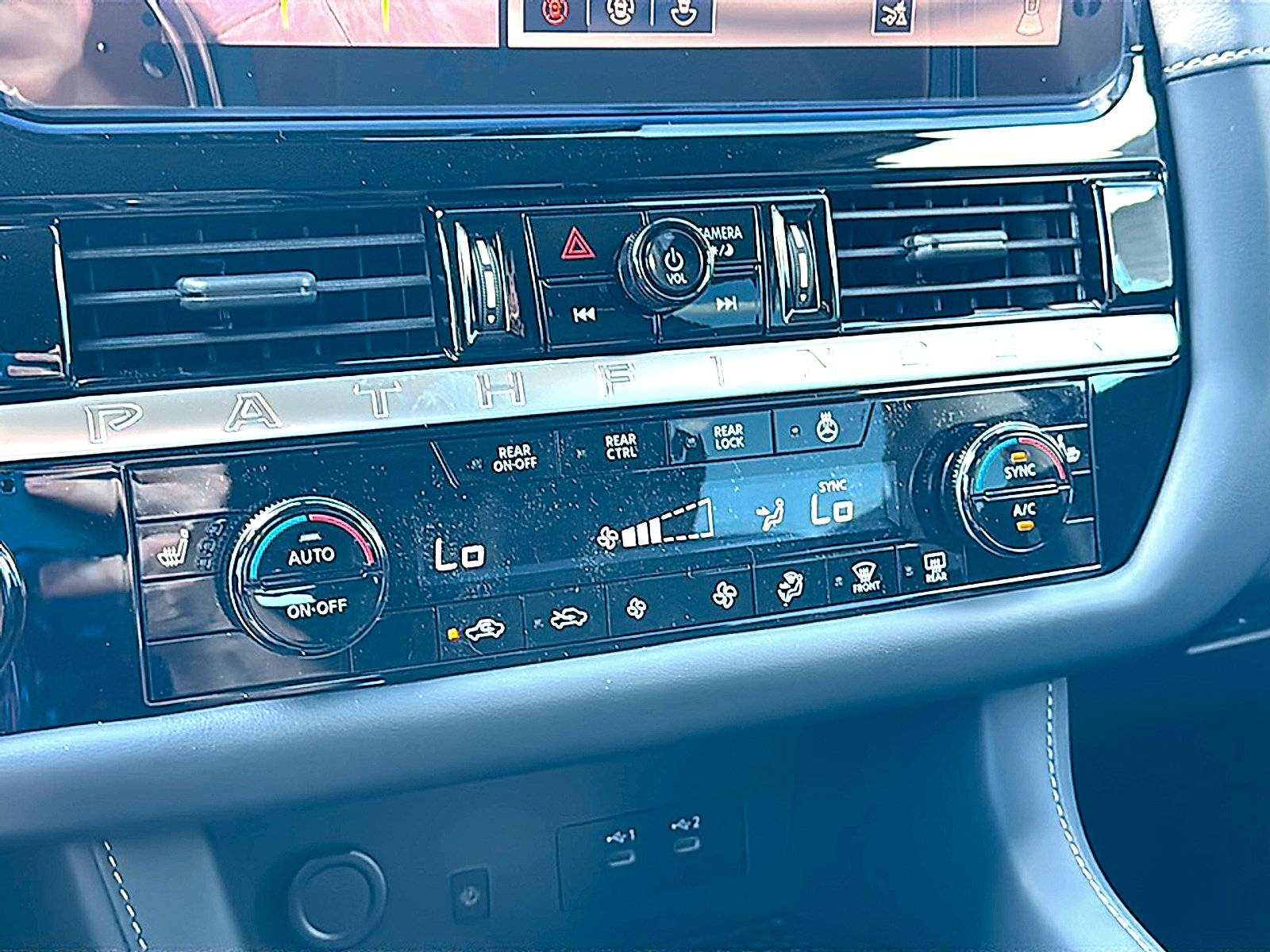 New 2026 Nissan Pathfinder SL image 24