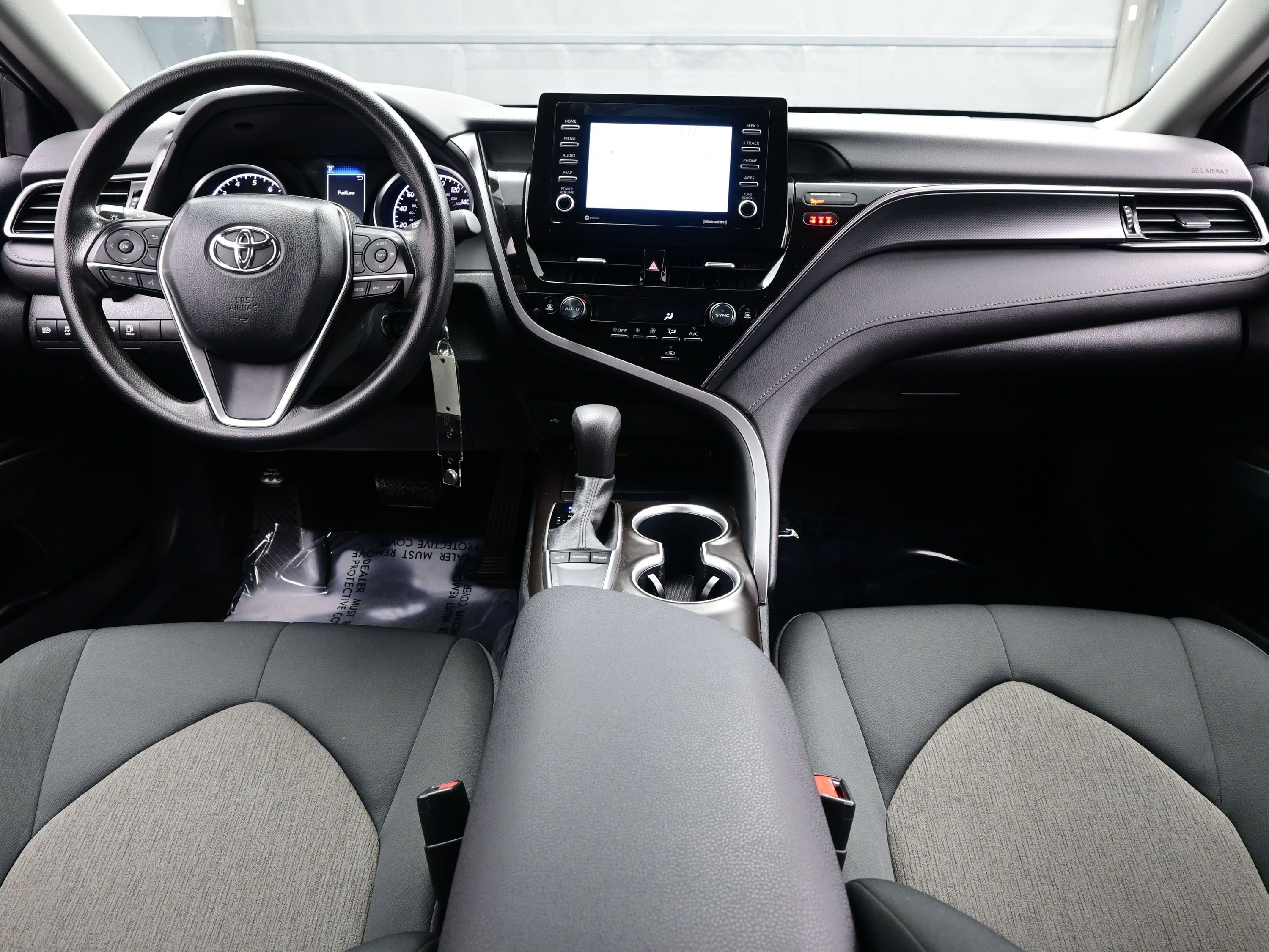 Used 2024 Toyota Camry LE image 15