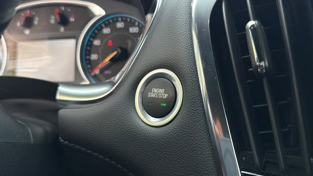 Used 2023 Chevrolet Traverse LT image 28