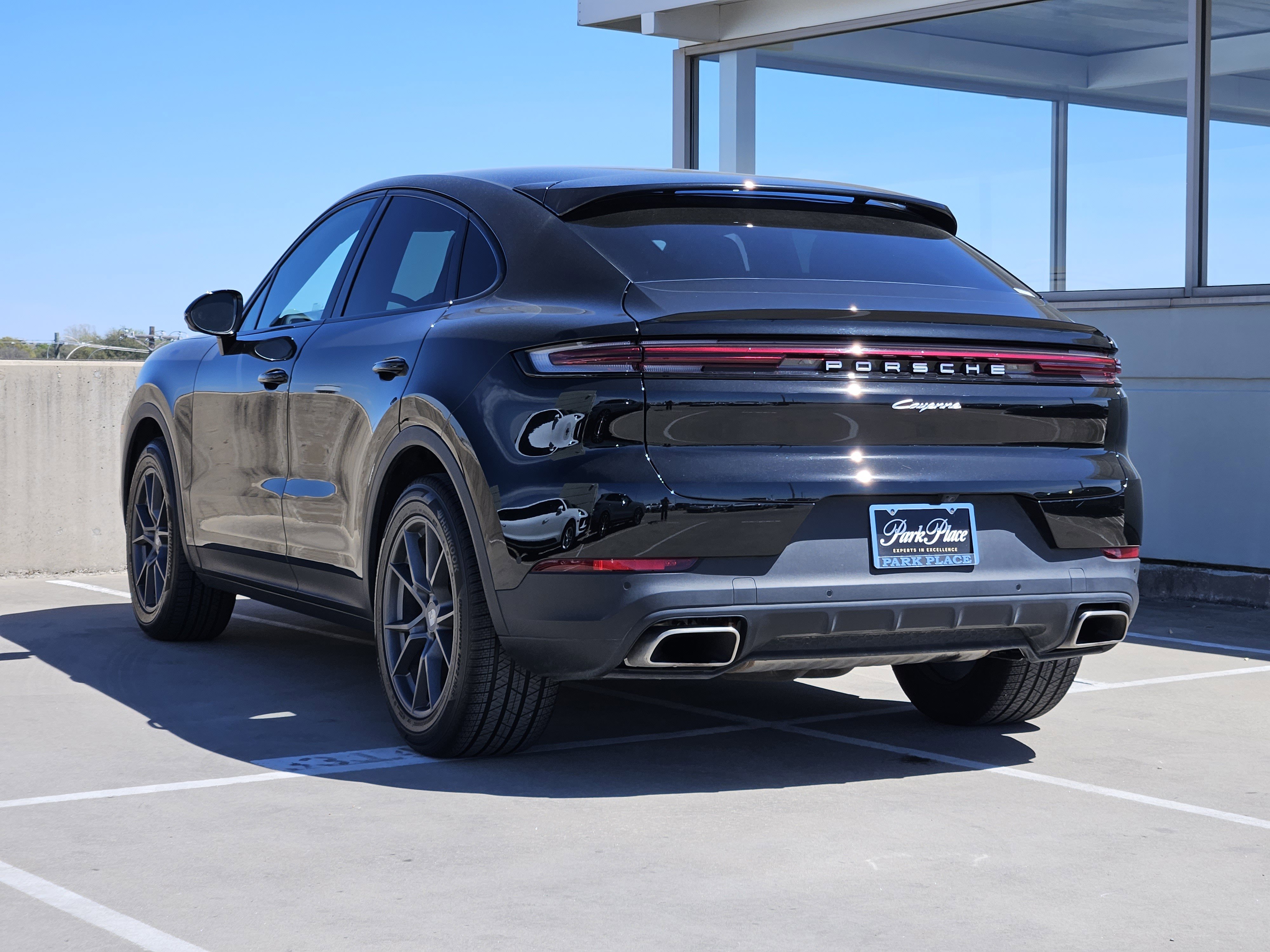 Certified 2026 Porsche Cayenne Coupe AWD/4WD image 3