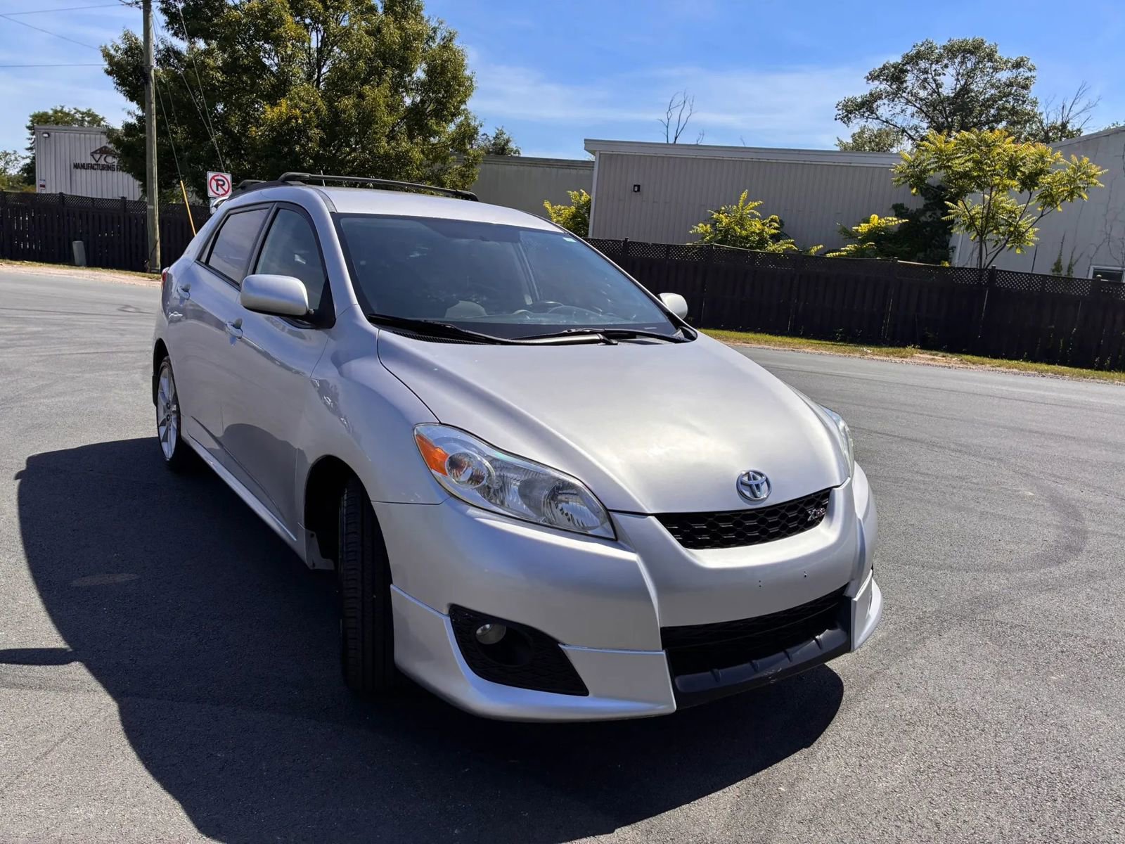 Used 2009 Toyota Matrix XRS FWD image 19
