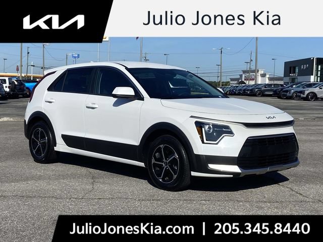 New 2025 Kia Niro LX FWD image 1