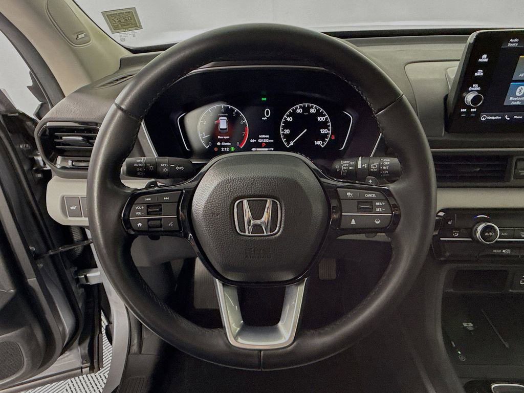 Certified 2024 Honda Pilot Touring image 11