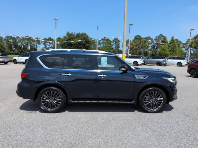 Used 2024 INFINITI QX80 Sensory AWD/4WD image 3