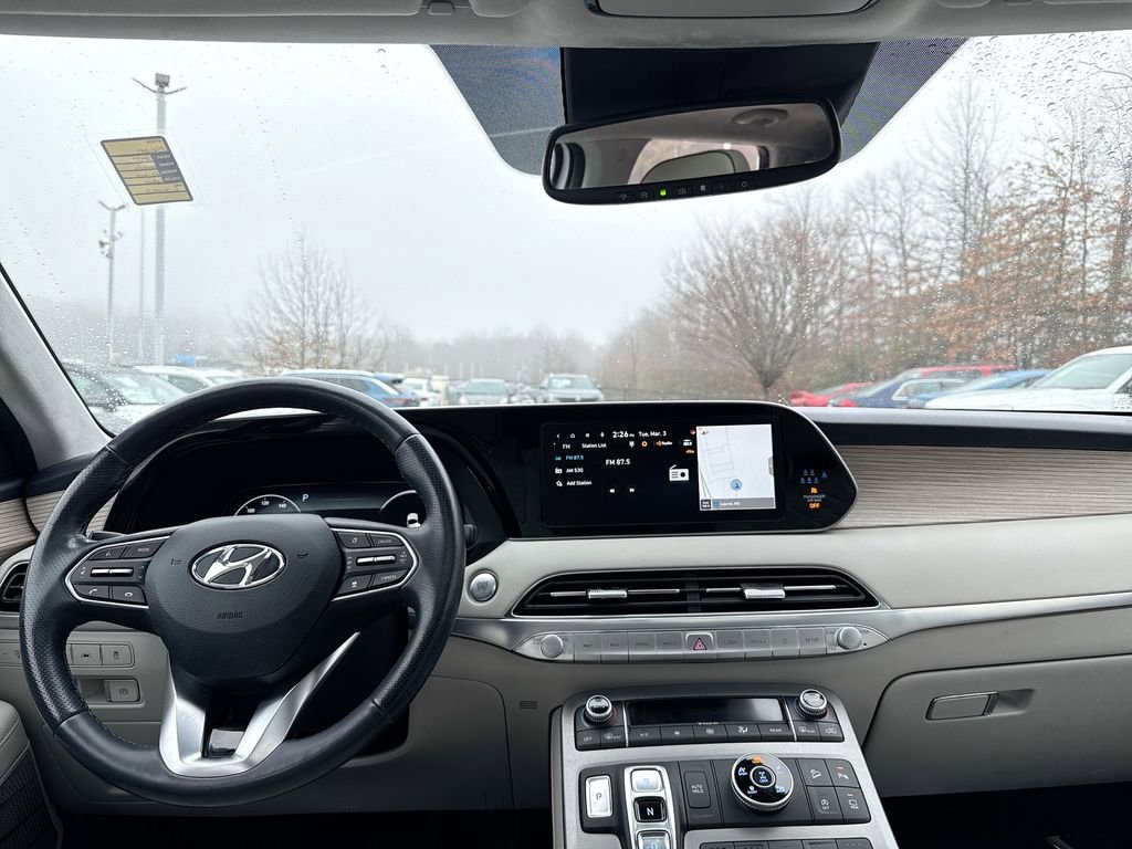 Used 2022 Hyundai Palisade Calligraphy w/ Winter Package image 21