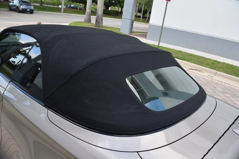 Used 2013 BMW 135is Convertible image 24