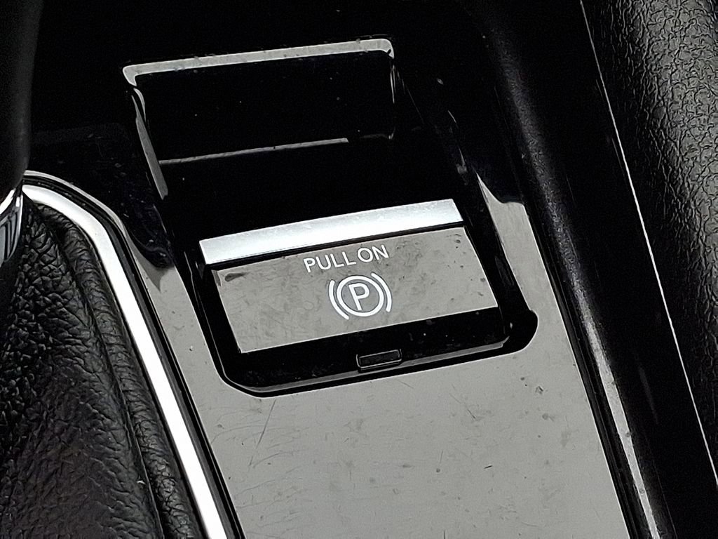 Used 2024 Jeep Compass Latitude image 25