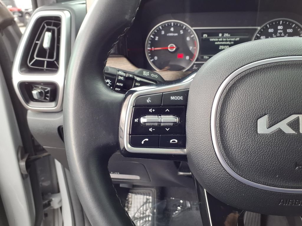 Certified 2023 Kia Sorento X-Line EX AWD/4WD image 17